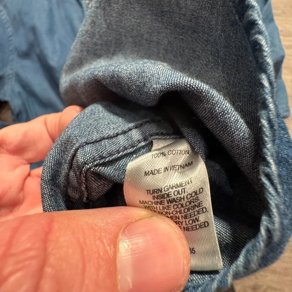 Express Shirt Mens Small Blue Denim Chambray Long Sleeve Button Up Western Adult - Picture 5 of 9